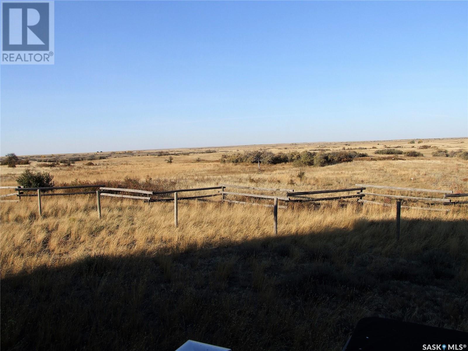 












Noble Acreage

,
Leader,




Saskatchewan
S0N1H0

