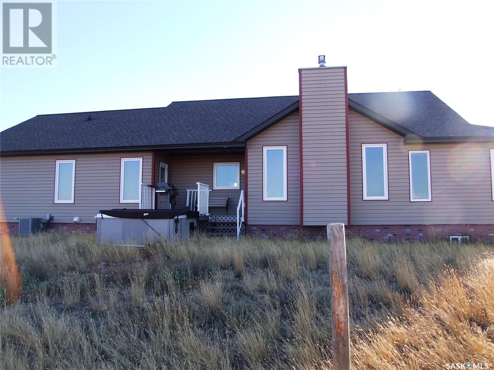 












Noble Acreage

,
Leader,




Saskatchewan
S0N1H0

