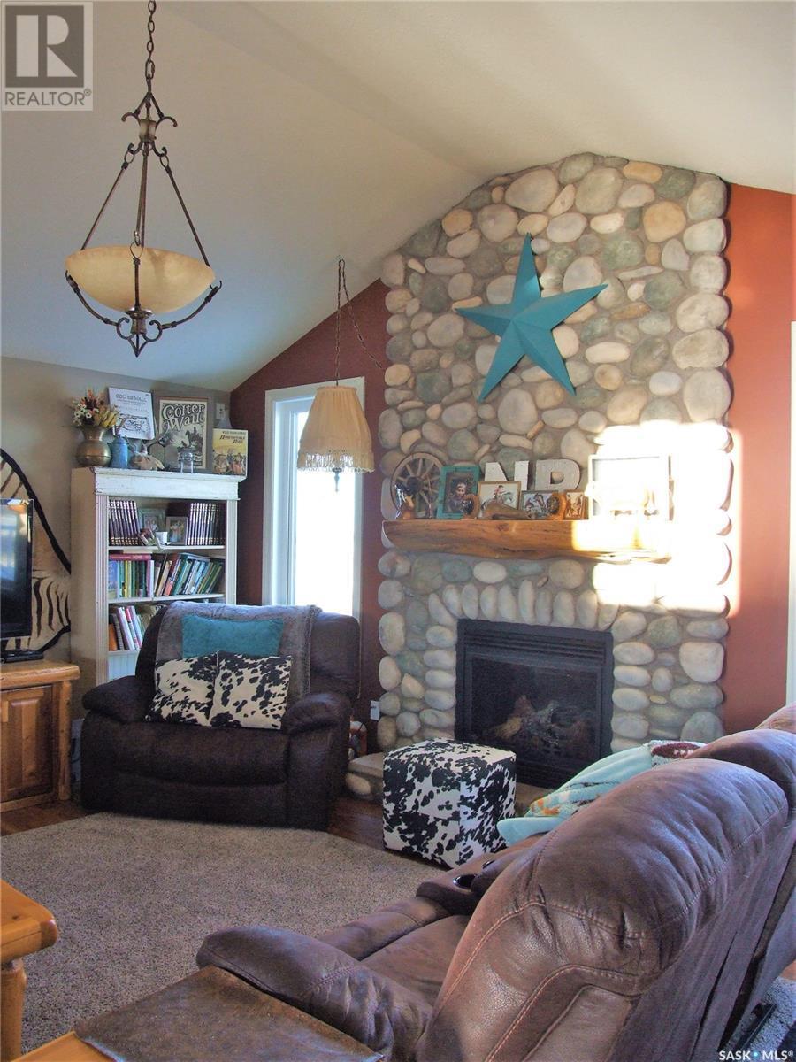 












Noble Acreage

,
Leader,




Saskatchewan
S0N1H0

