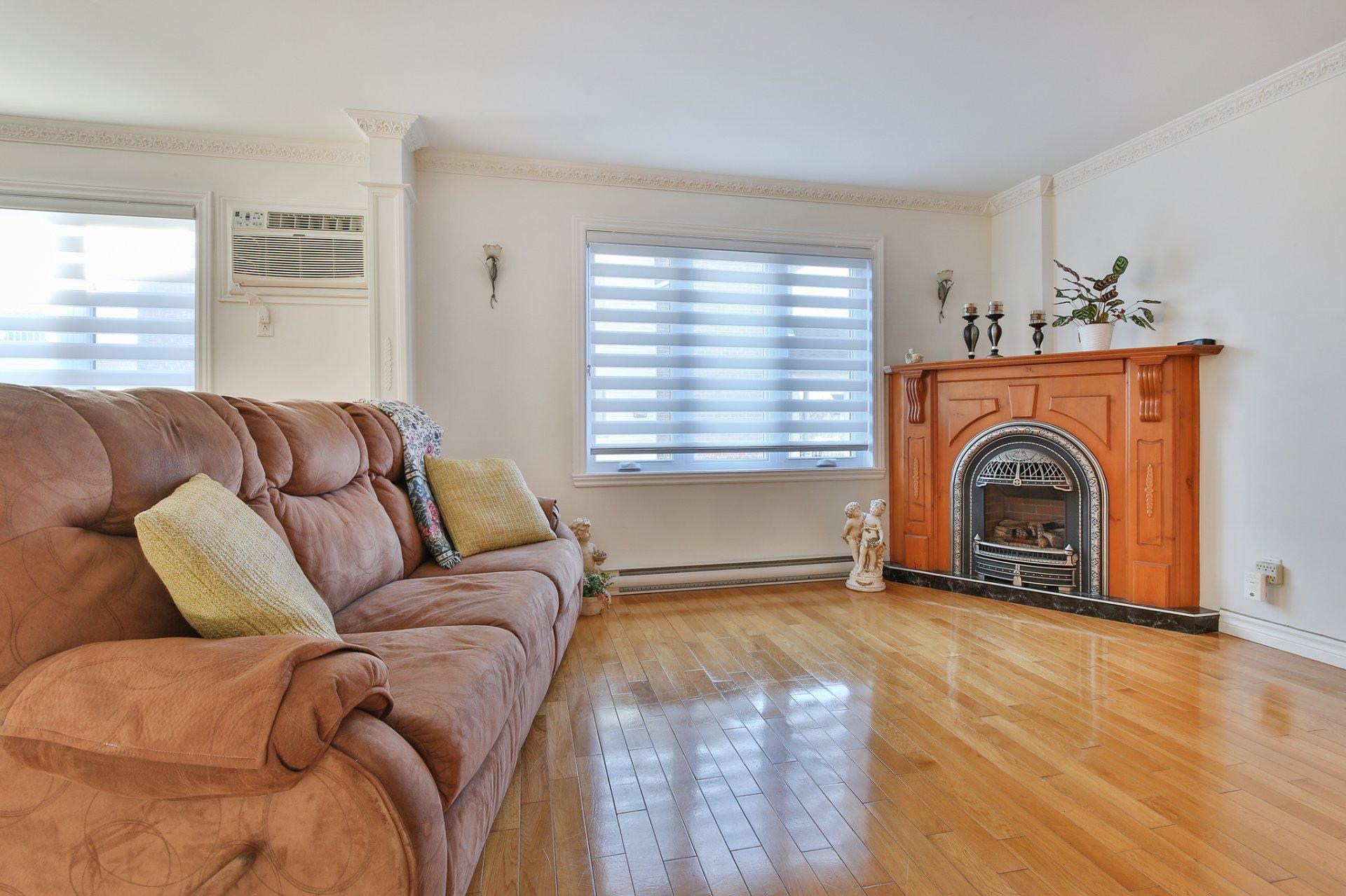 









1017


Rue Douglas

,
Saint-Jean-sur-Richelieu,




QC
J3A2A9

