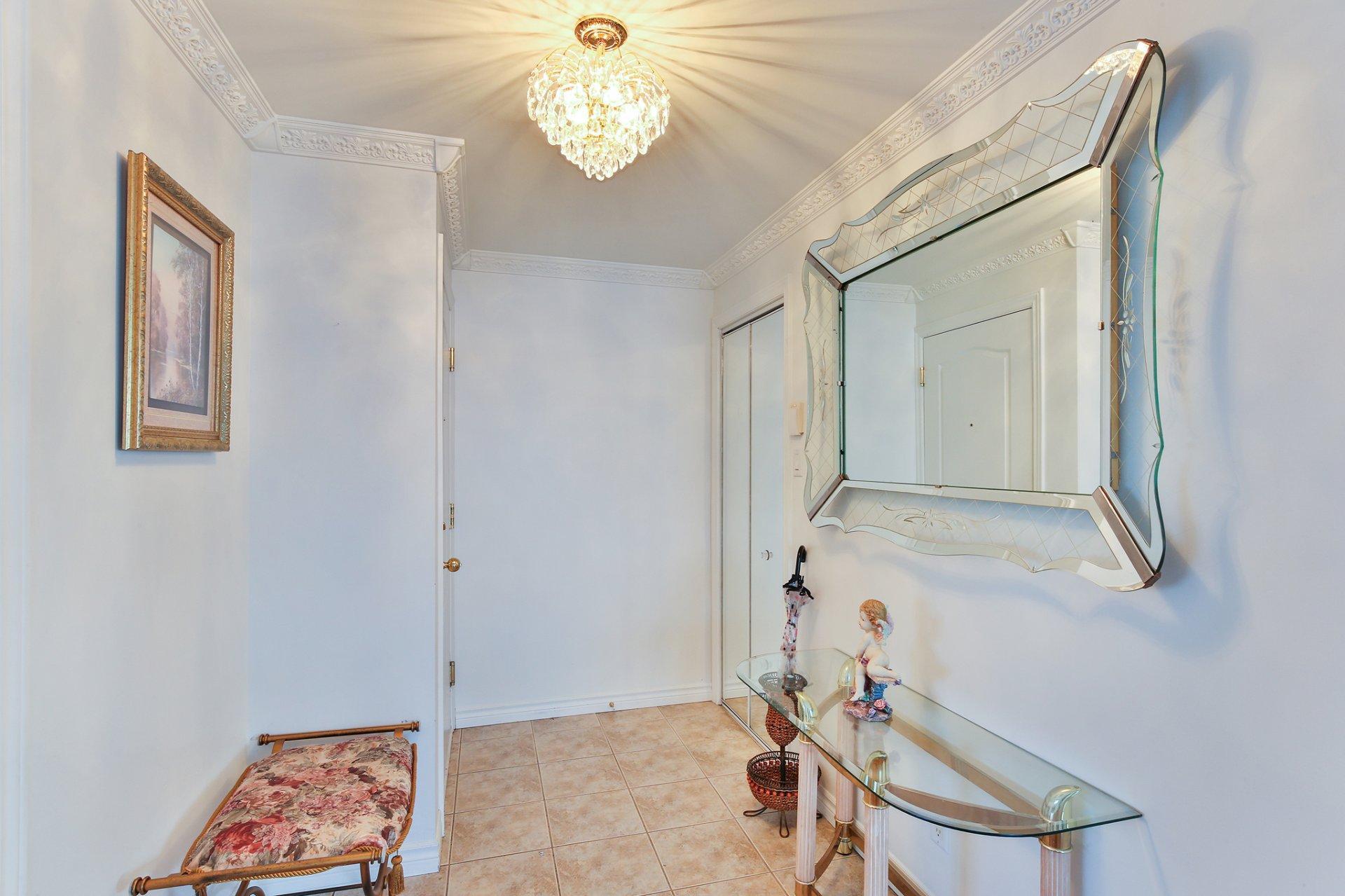 









1017


Rue Douglas

,
Saint-Jean-sur-Richelieu,




QC
J3A2A9

