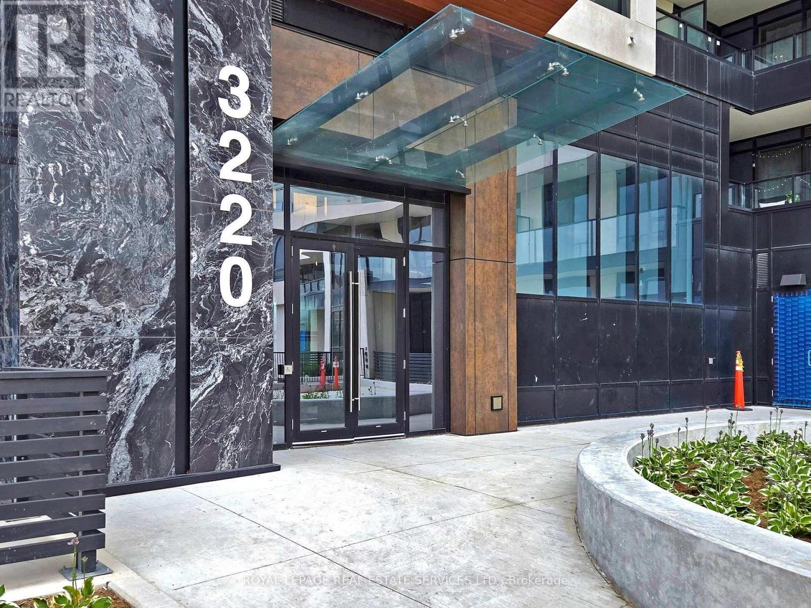












1504 - 3220 WILLIAM COLTSON

,
Oakville,




Ontario
L6H7X9

