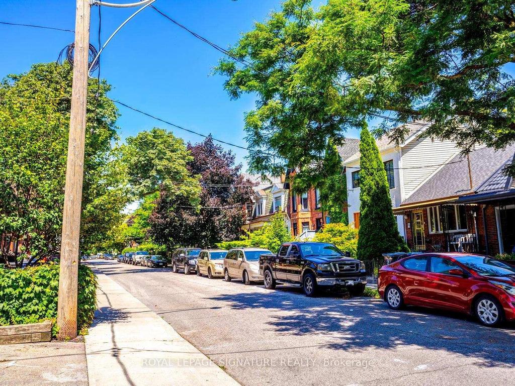 









926


King

Street West, Main,
Toronto,




ON
M5V 1P5

