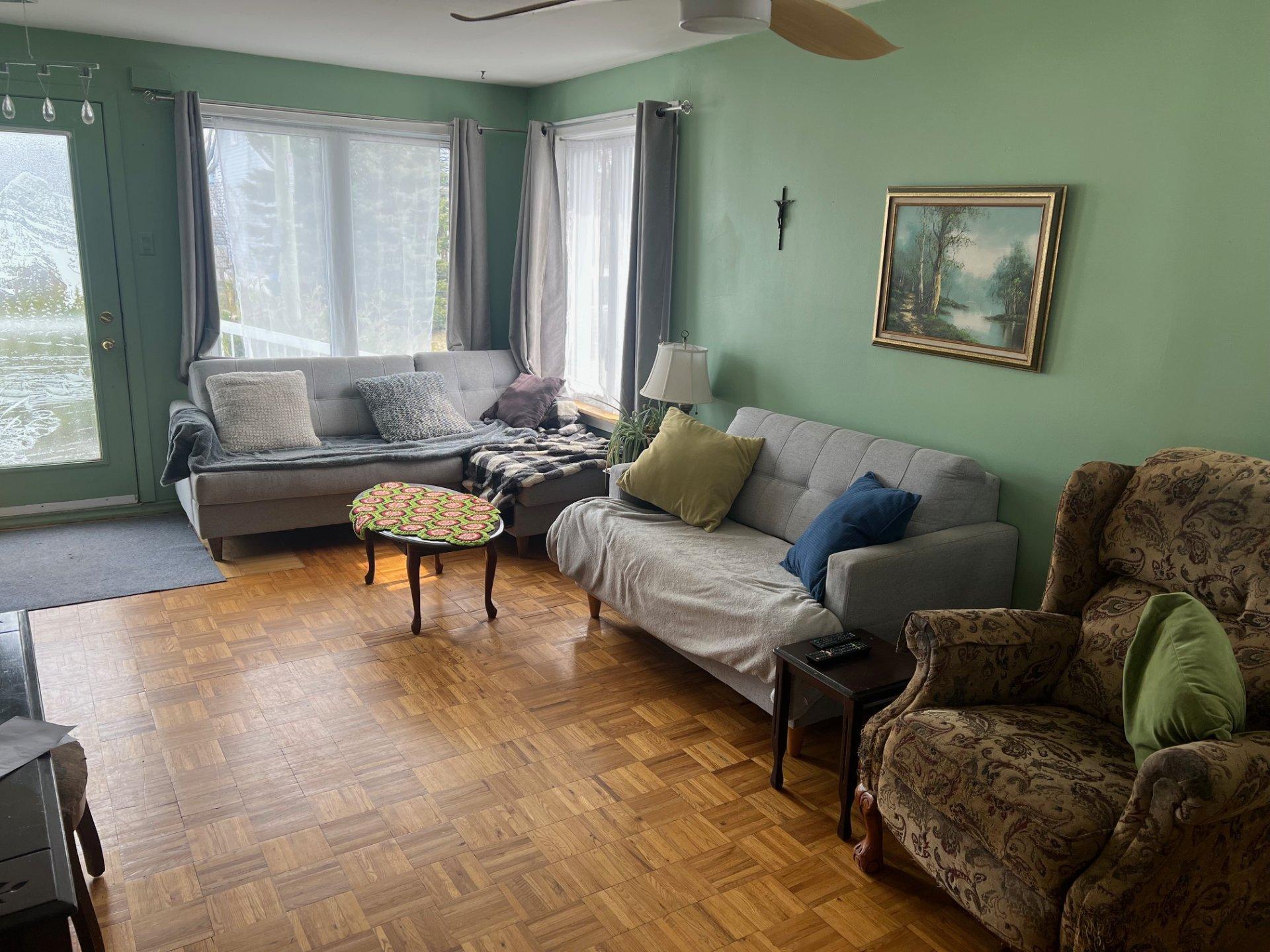 









4490


55e Avenue

,
Laval (Laval-Ouest),




QC
H7R4C9

