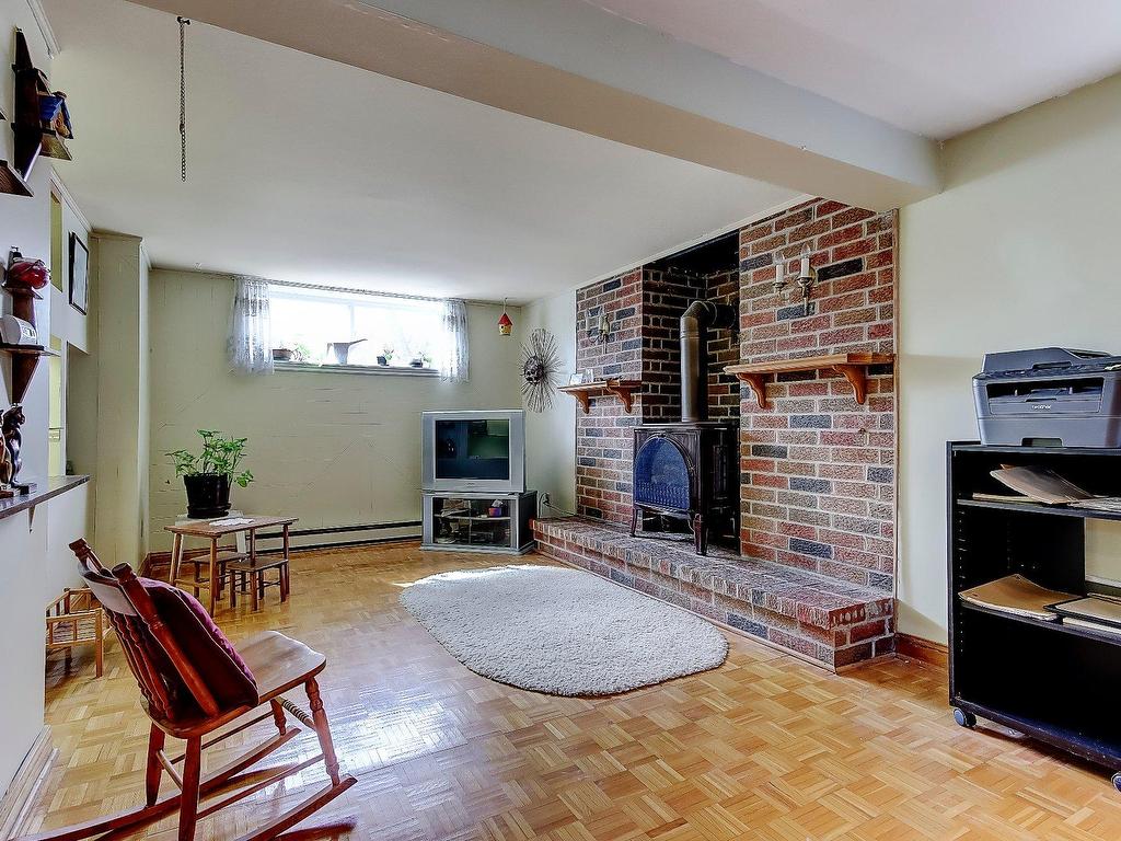









78


Rue Juliette-Béliveau

,
Saint-Bruno-de-Montarville,




QC
J3V5T5

