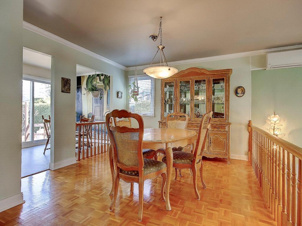 









78


Rue Juliette-Béliveau

,
Saint-Bruno-de-Montarville,




QC
J3V5T5

