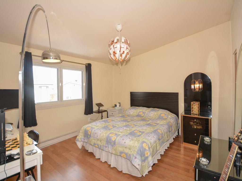 









6330


Rue Fiset

,
Montréal (Montréal-Nord),




QC
H1G2B2

