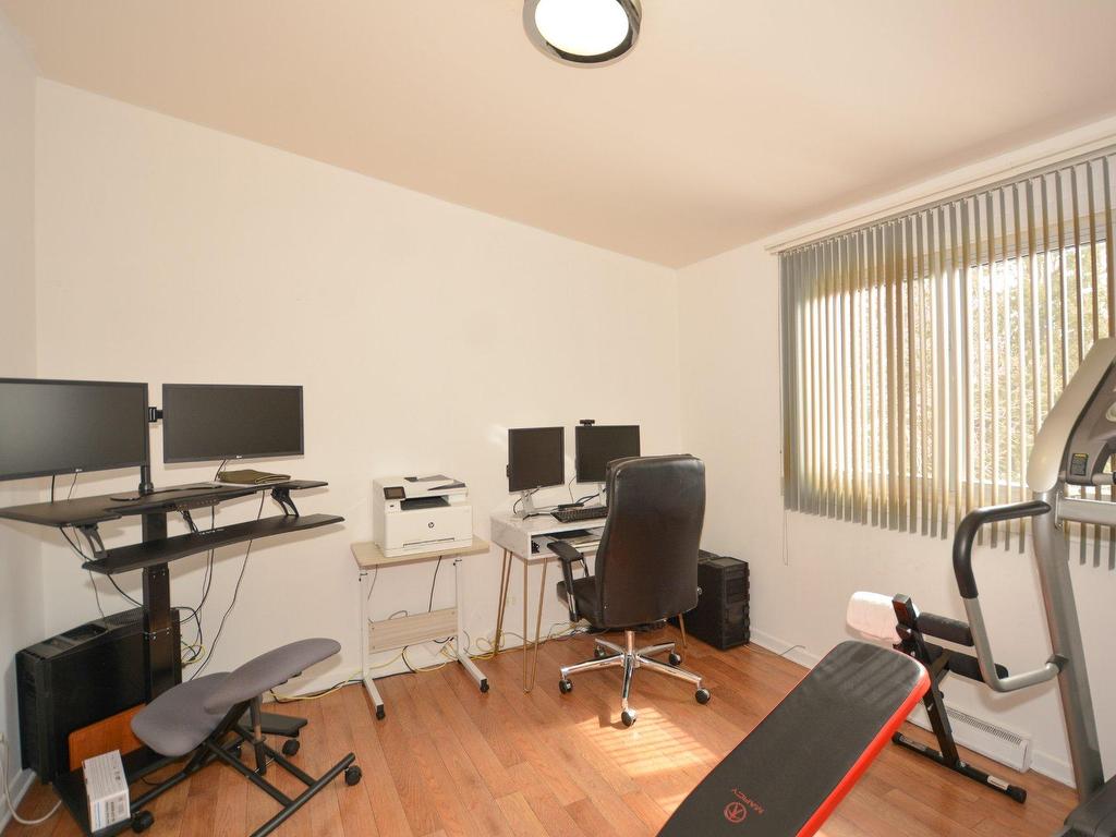 









6330


Rue Fiset

,
Montréal (Montréal-Nord),




QC
H1G2B2

