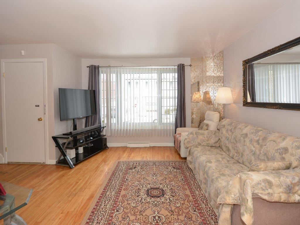 









6330


Rue Fiset

,
Montréal (Montréal-Nord),




QC
H1G2B2

