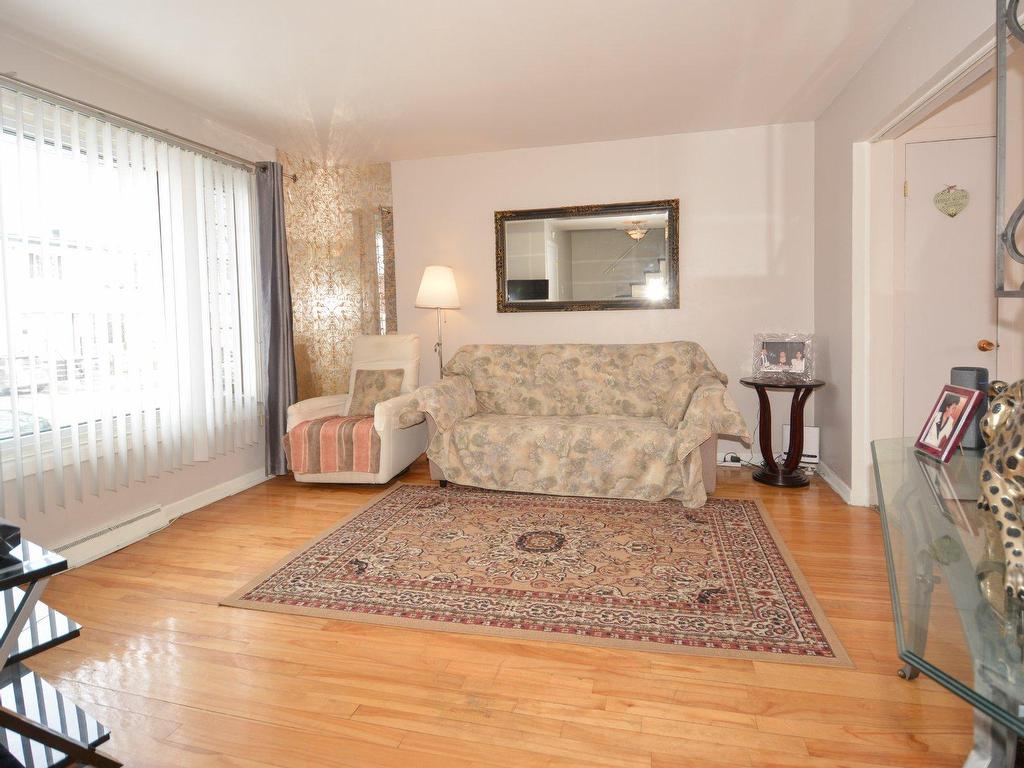 









6330


Rue Fiset

,
Montréal (Montréal-Nord),




QC
H1G2B2

