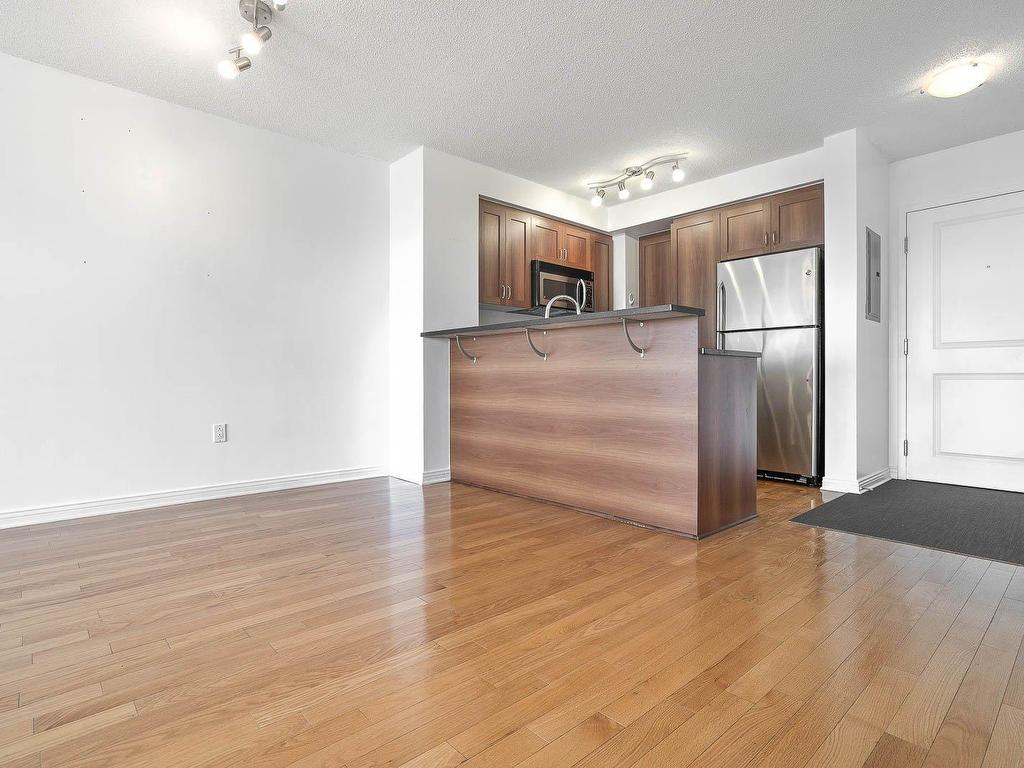 









1280


Rue St-Jacques

, 1303,
Montréal (Ville-Marie),




QC
H3C0G1

