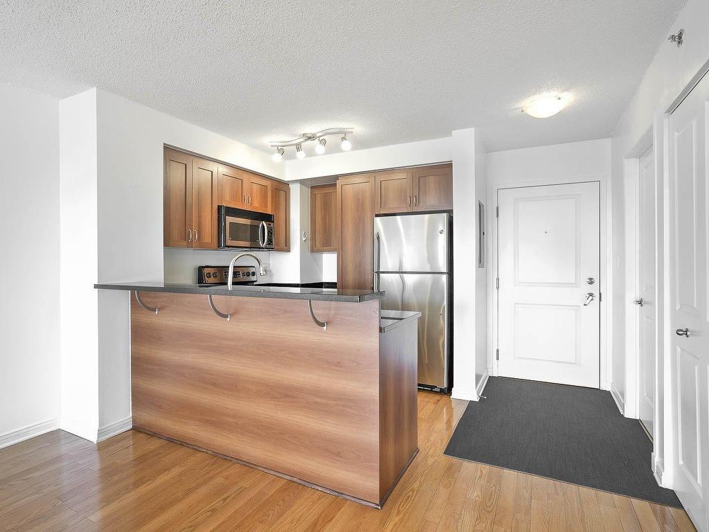 









1280


Rue St-Jacques

, 1303,
Montréal (Ville-Marie),




QC
H3C0G1

