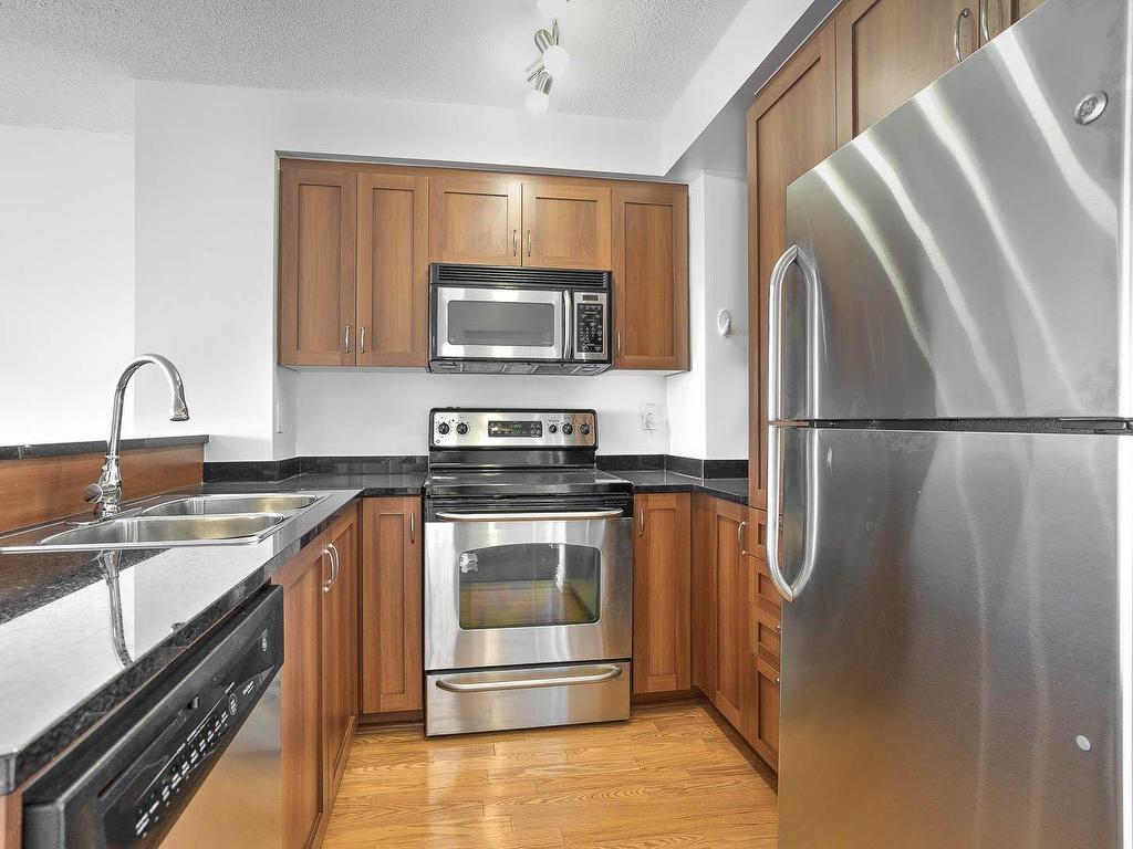 









1280


Rue St-Jacques

, 1303,
Montréal (Ville-Marie),




QC
H3C0G1

