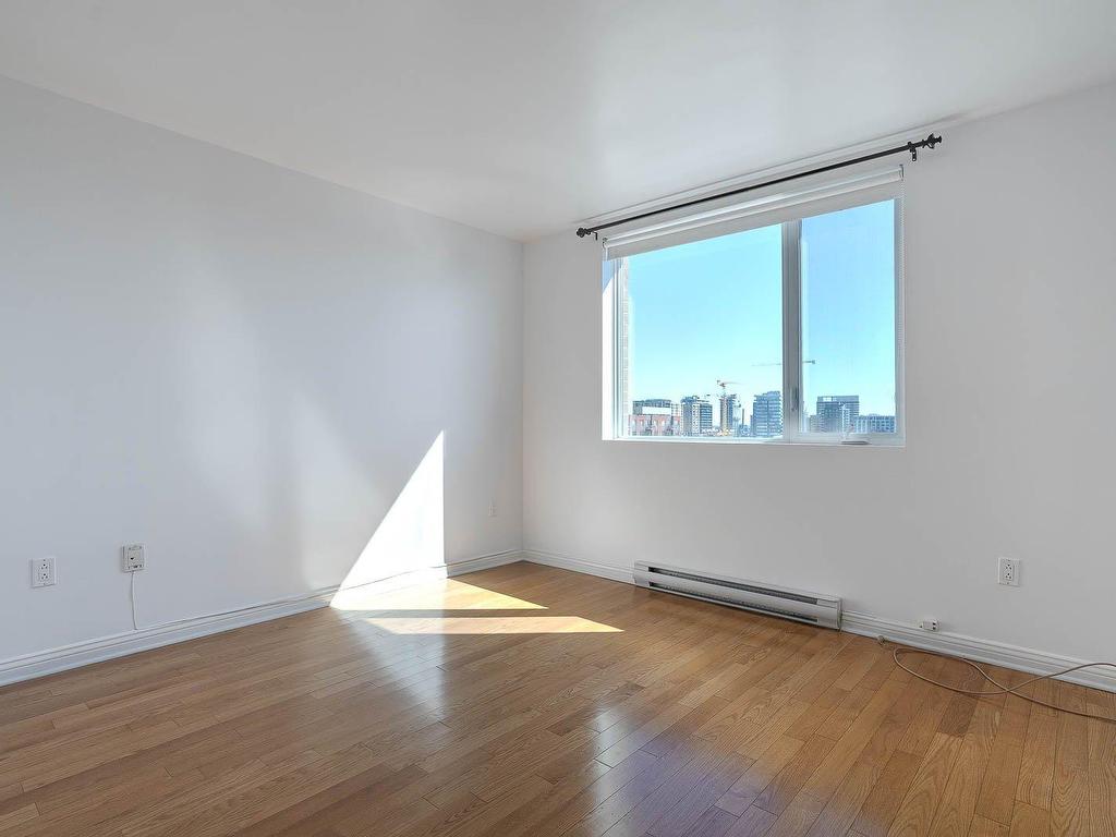 









1280


Rue St-Jacques

, 1303,
Montréal (Ville-Marie),




QC
H3C0G1

