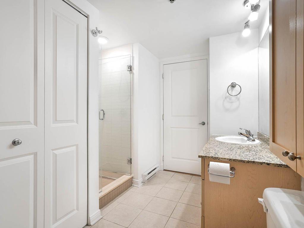 









1280


Rue St-Jacques

, 1303,
Montréal (Ville-Marie),




QC
H3C0G1

