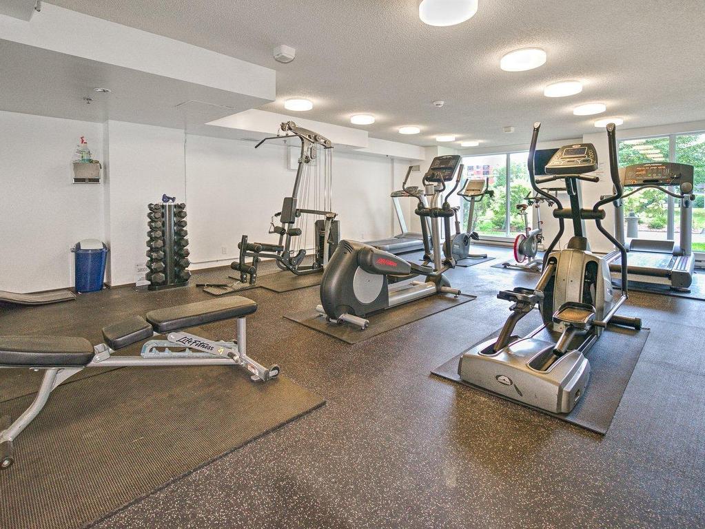 









1280


Rue St-Jacques

, 1303,
Montréal (Ville-Marie),




QC
H3C0G1

