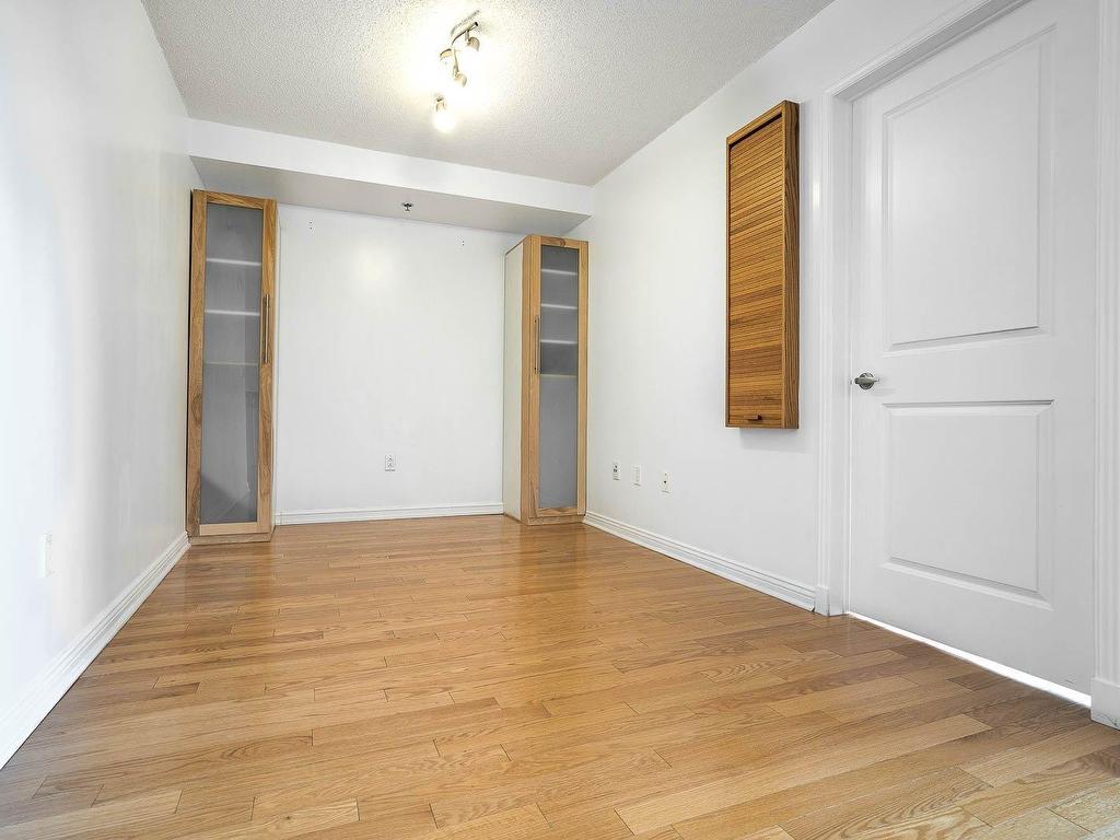 









1280


Rue St-Jacques

, 1303,
Montréal (Ville-Marie),




QC
H3C0G1

