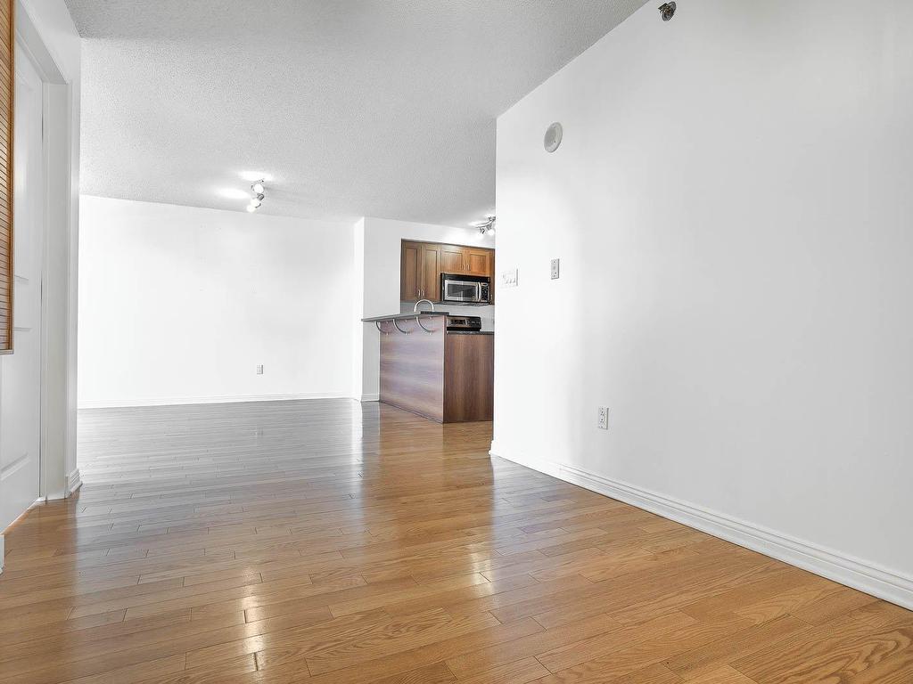 









1280


Rue St-Jacques

, 1303,
Montréal (Ville-Marie),




QC
H3C0G1

