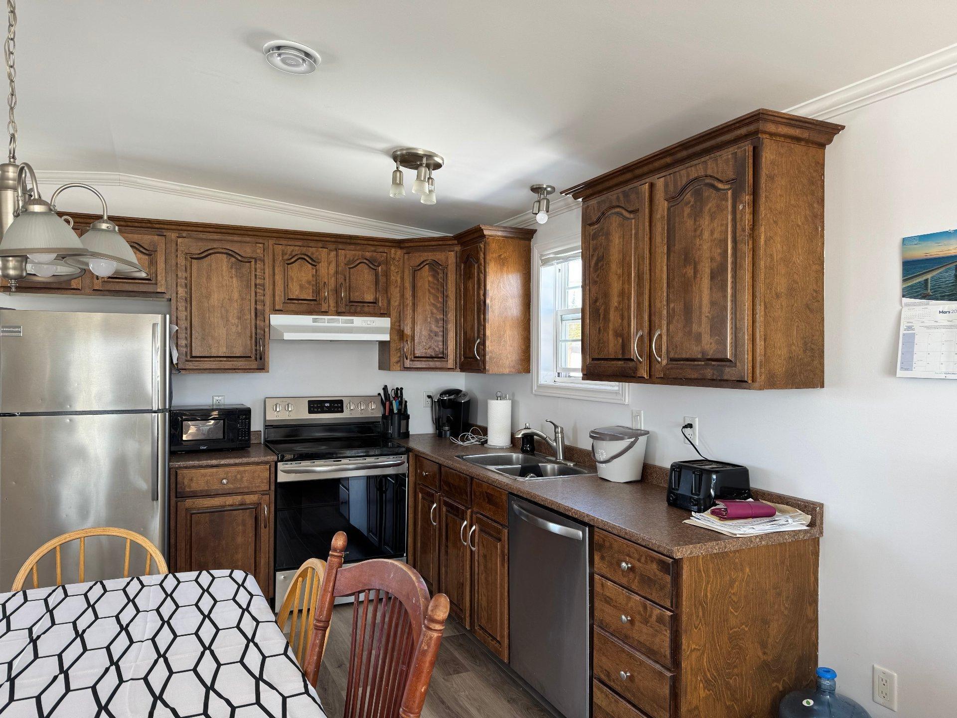 









53


Rue Dominique

,
Port-Cartier,




QC
G5B1A4

