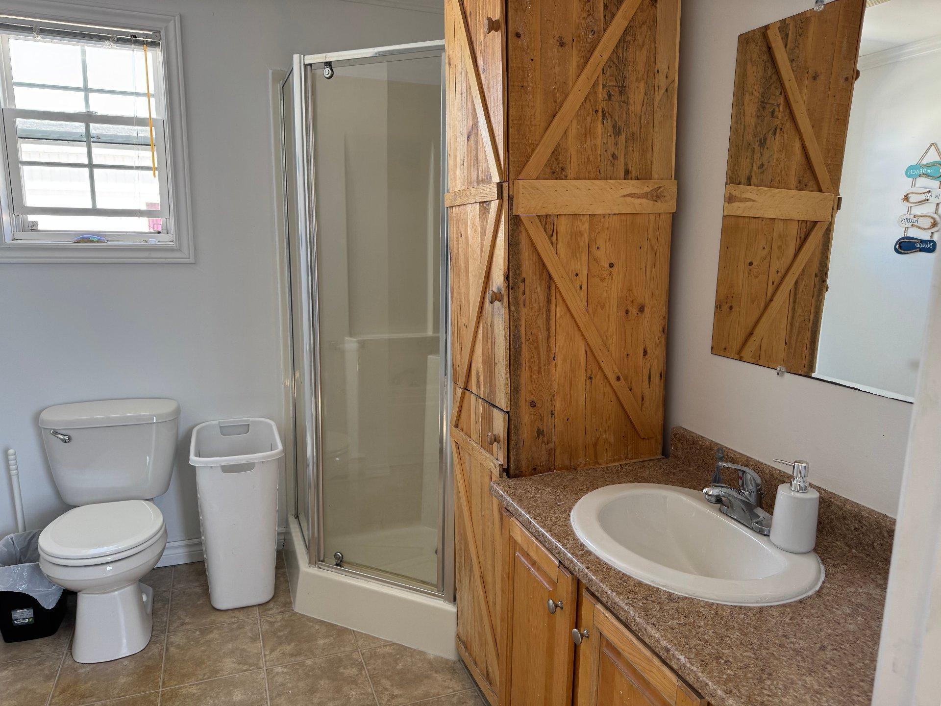 









53


Rue Dominique

,
Port-Cartier,




QC
G5B1A4


