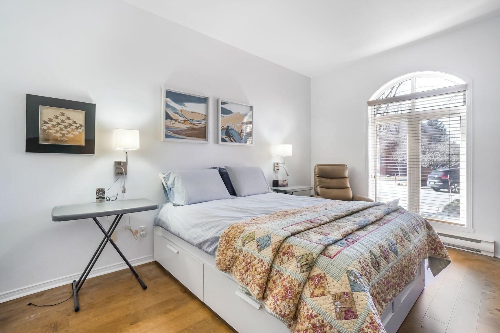 









275


Rue Upper Edison

, 105,
Saint-Lambert,




QC
J4R2W1

