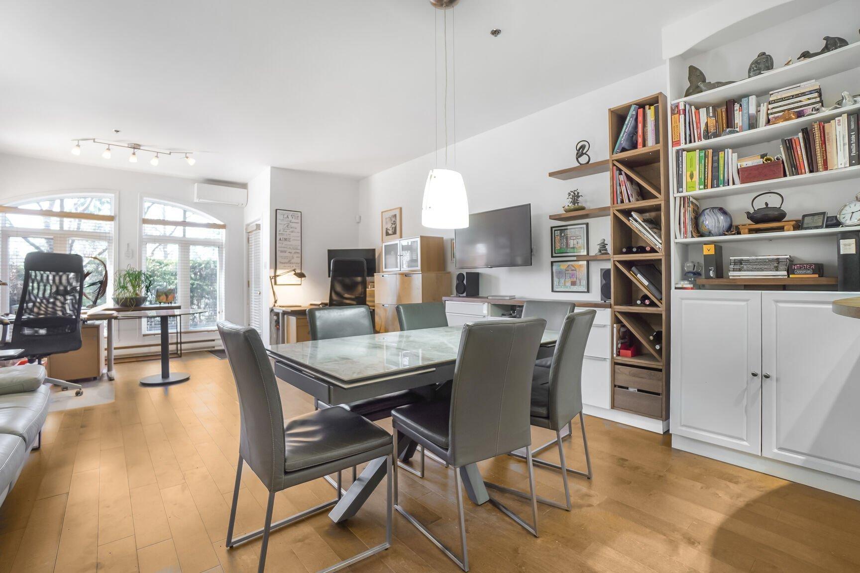 









275


Rue Upper Edison

, 105,
Saint-Lambert,




QC
J4R2W1

