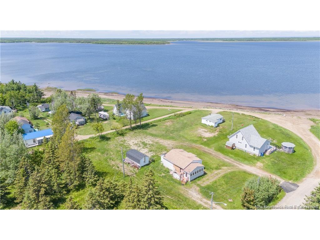 









18


rue Pinet

ST,
Caraquet,







NB
E1W 1A1

