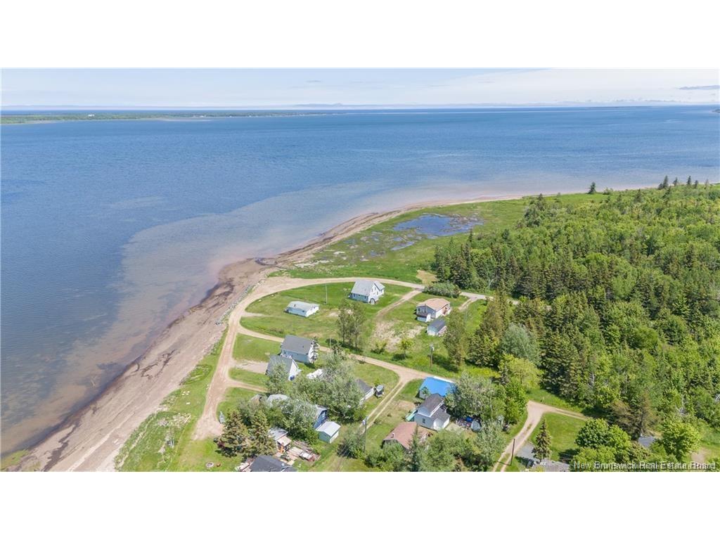 









18


rue Pinet

ST,
Caraquet,







NB
E1W 1A1

