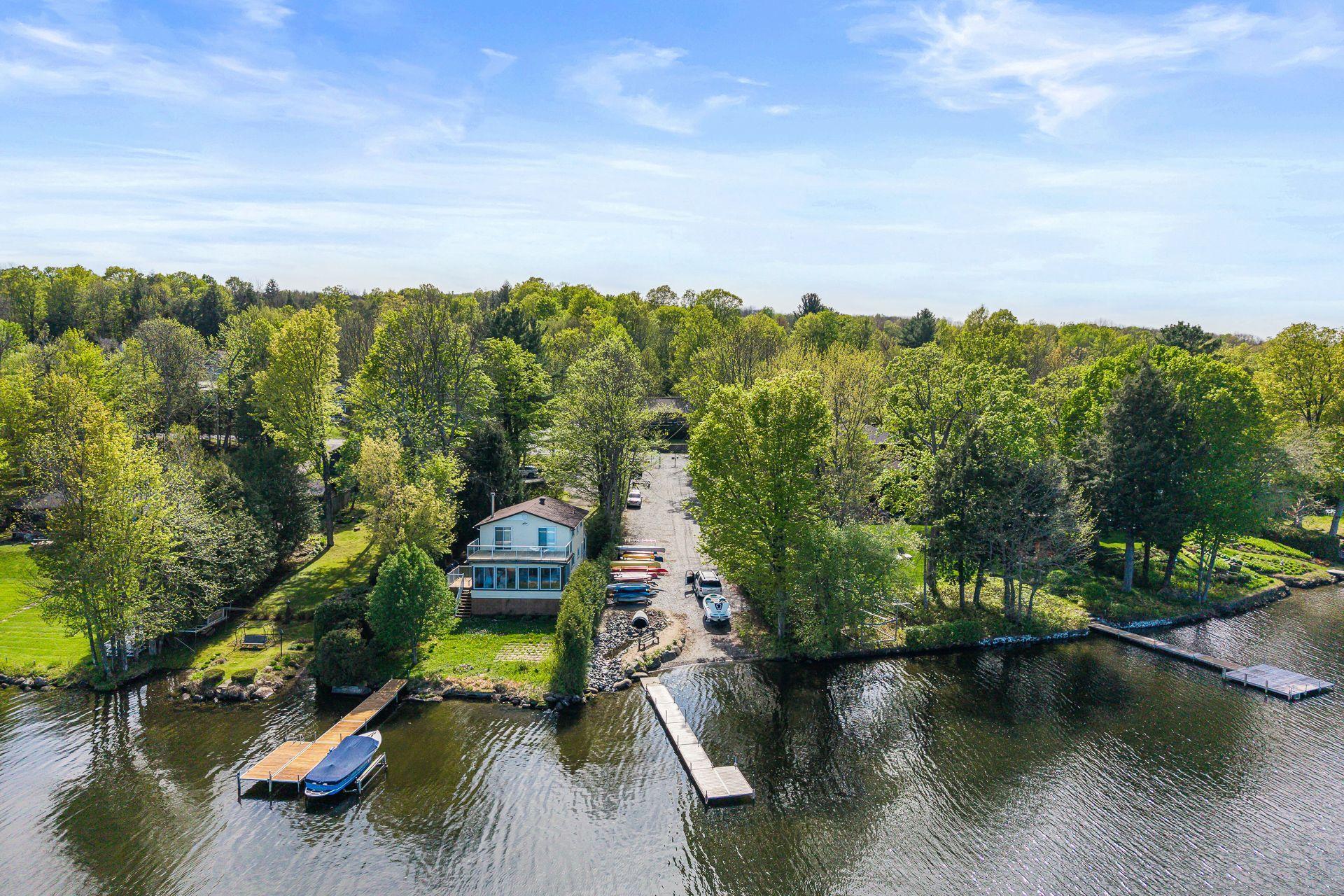 









257


Ch. de Bondville

,
Lac-Brome,




QC
J0E1V0

