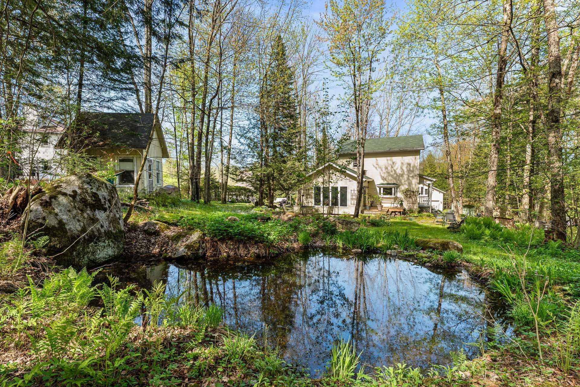 









257


Ch. de Bondville

,
Lac-Brome,




QC
J0E1V0


