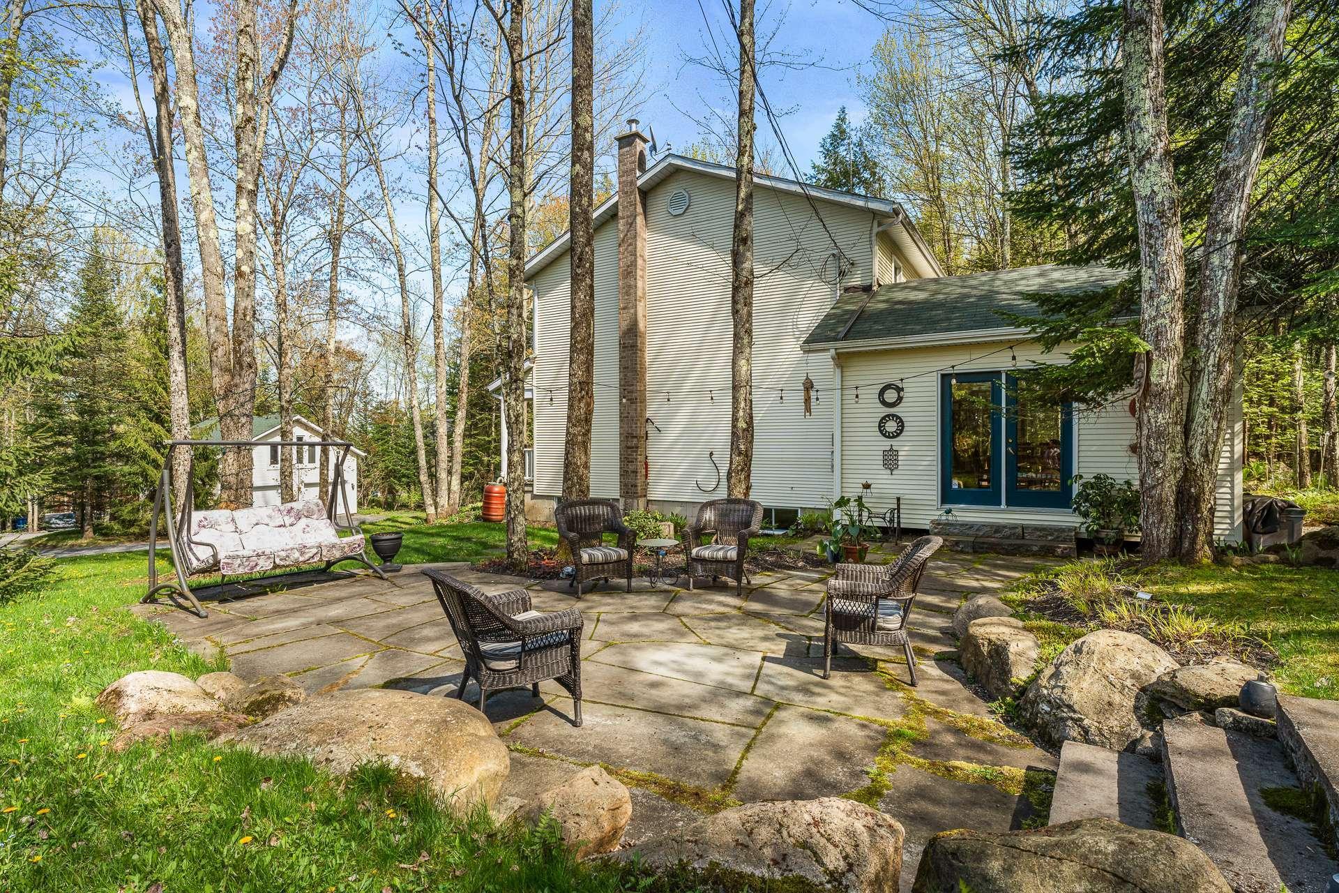 









257


Ch. de Bondville

,
Lac-Brome,




QC
J0E1V0

