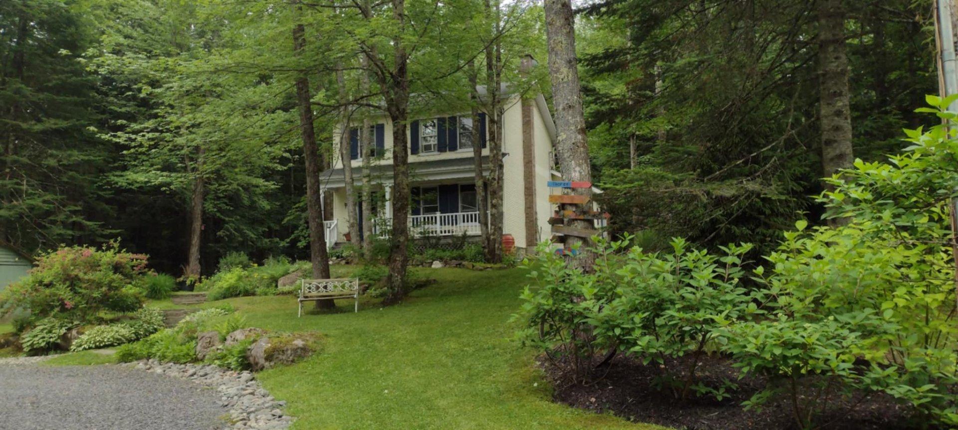 









257


Ch. de Bondville

,
Lac-Brome,




QC
J0E1V0

