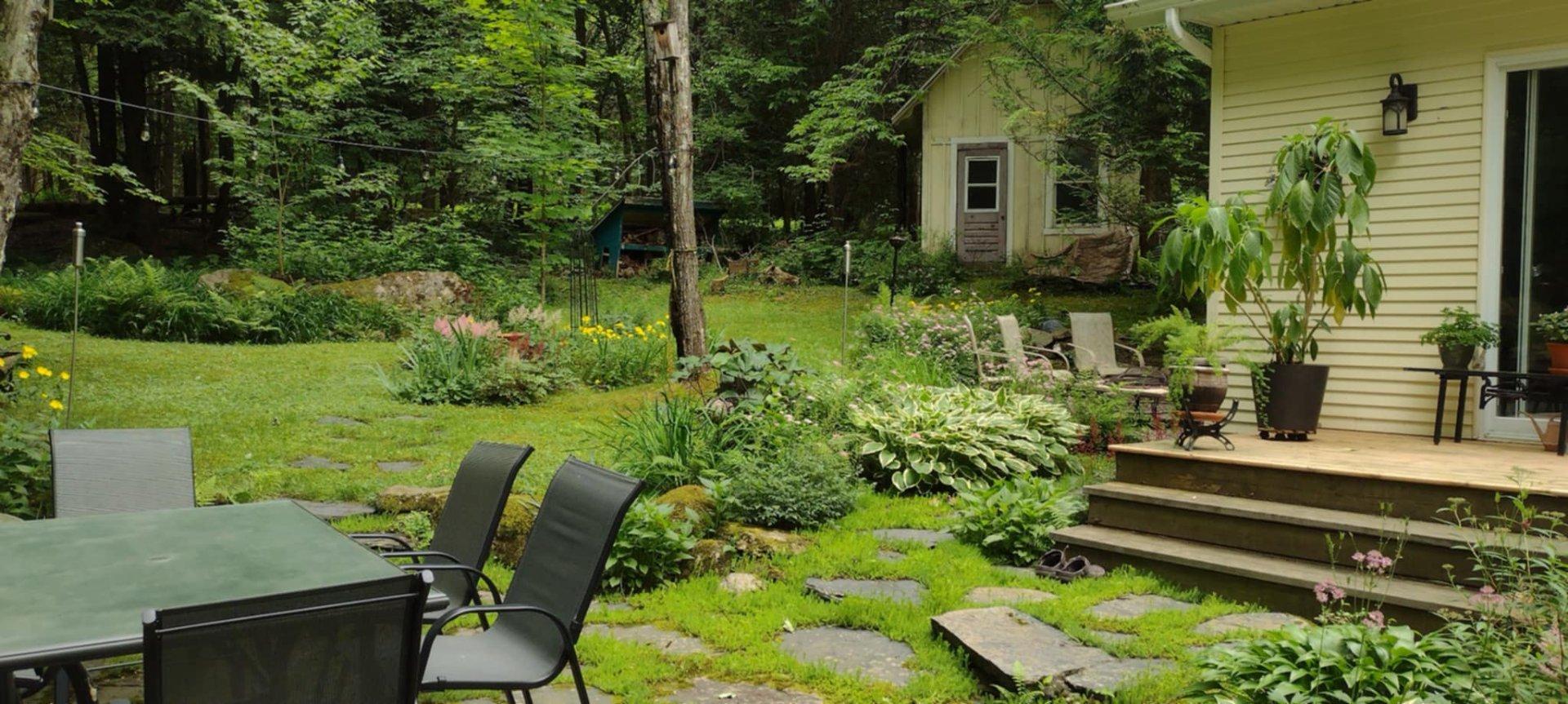 









257


Ch. de Bondville

,
Lac-Brome,




QC
J0E1V0

