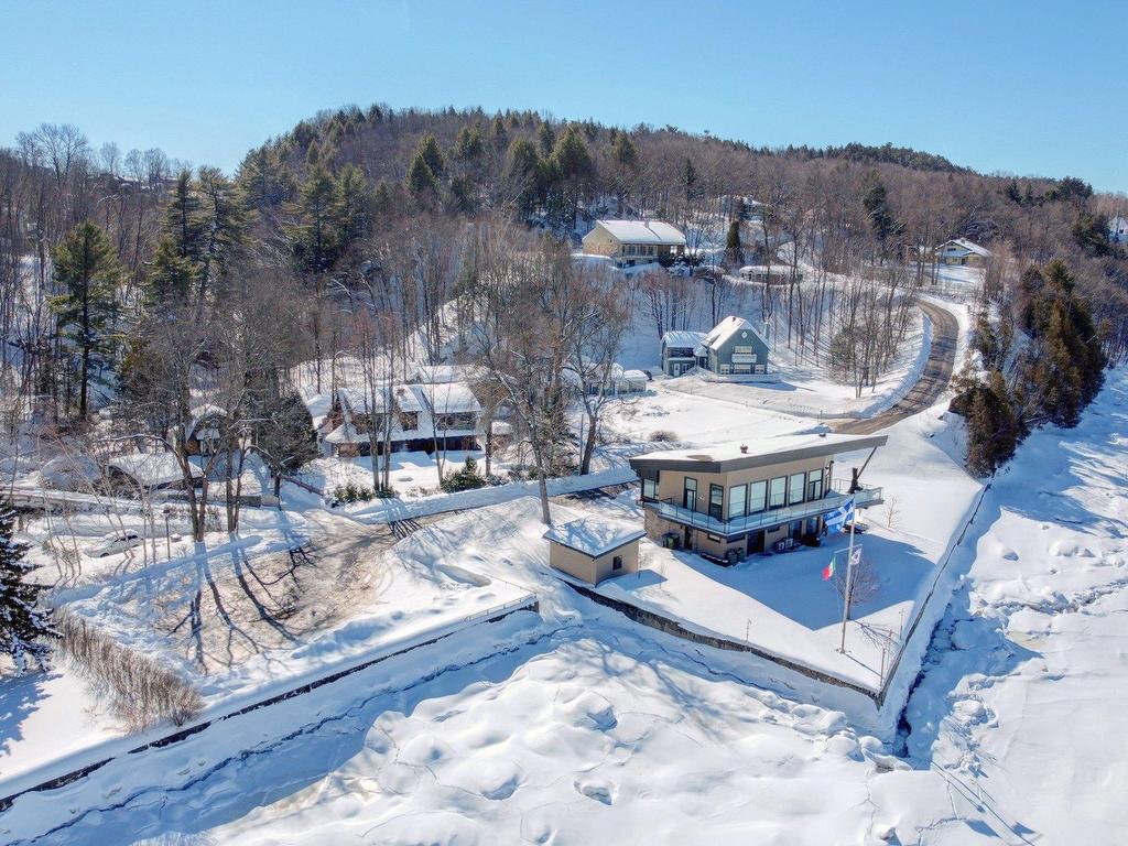 









1195Z


Rue du Moulin-Ross

,
Lévis (Les Chutes-de-la-Chaudière-Ouest),




QC
G7A4J4


