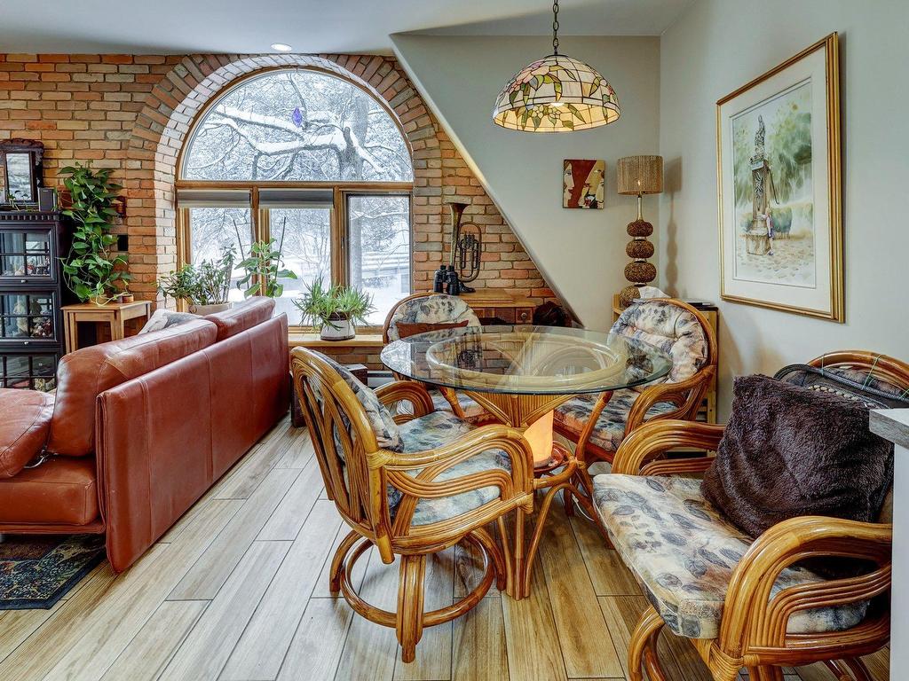 









1195Z


Rue du Moulin-Ross

,
Lévis (Les Chutes-de-la-Chaudière-Ouest),




QC
G7A4J4

