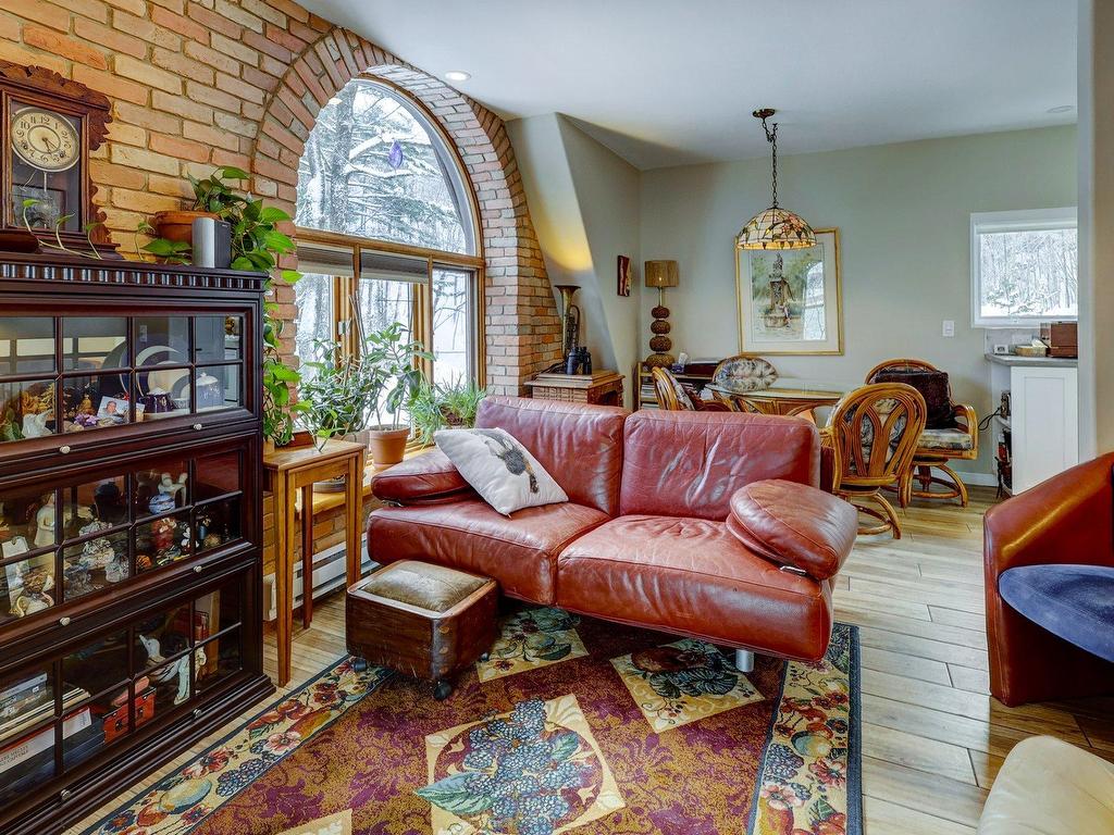 









1195Z


Rue du Moulin-Ross

,
Lévis (Les Chutes-de-la-Chaudière-Ouest),




QC
G7A4J4


