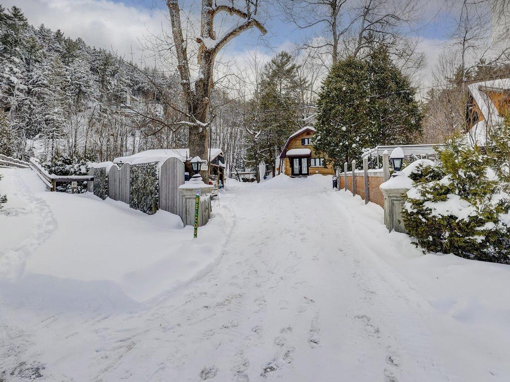 









1195Z


Rue du Moulin-Ross

,
Lévis (Les Chutes-de-la-Chaudière-Ouest),




QC
G7A4J4

