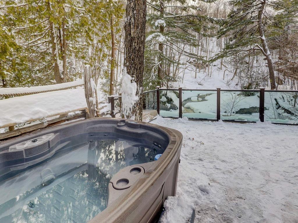 









1195Z


Rue du Moulin-Ross

,
Lévis (Les Chutes-de-la-Chaudière-Ouest),




QC
G7A4J4

