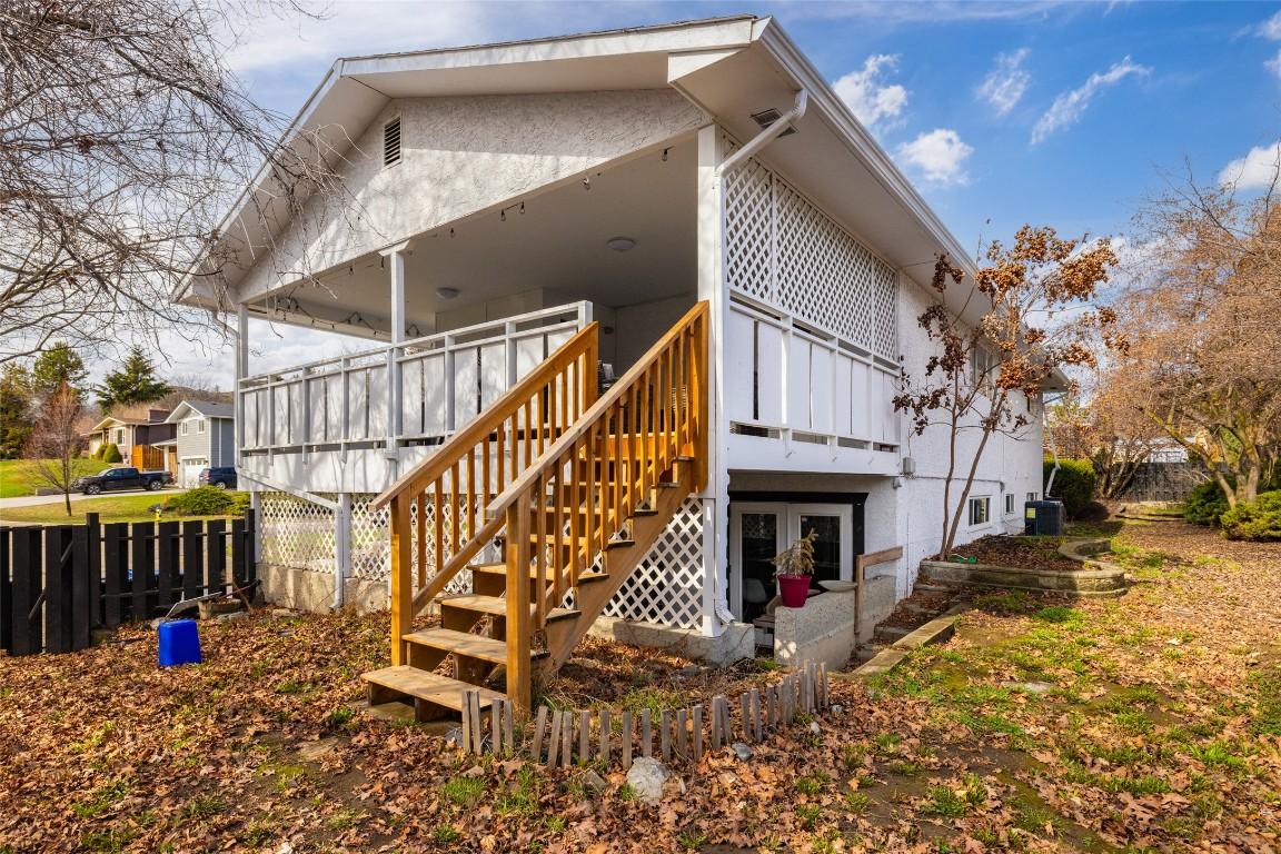 









941


Tronson

Drive,
Kelowna,




BC
V1Y 4C9

