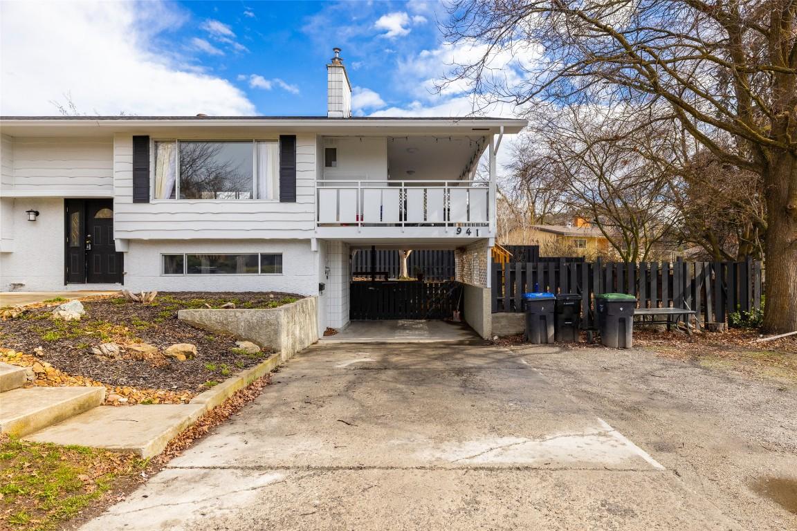 









941


Tronson

Drive,
Kelowna,




BC
V1Y 4C9

