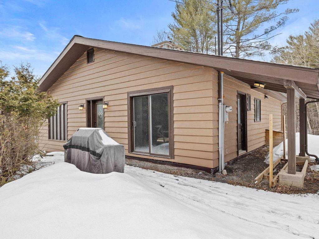 









1536


Ch. Pierre-Péladeau

,
Sainte-Adèle,




QC
J8B1Z5

