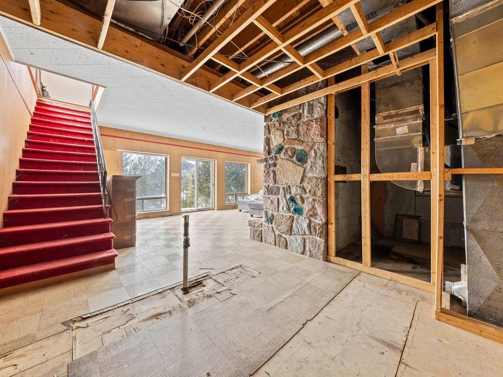 









1536


Ch. Pierre-Péladeau

,
Sainte-Adèle,




QC
J8B1Z5

