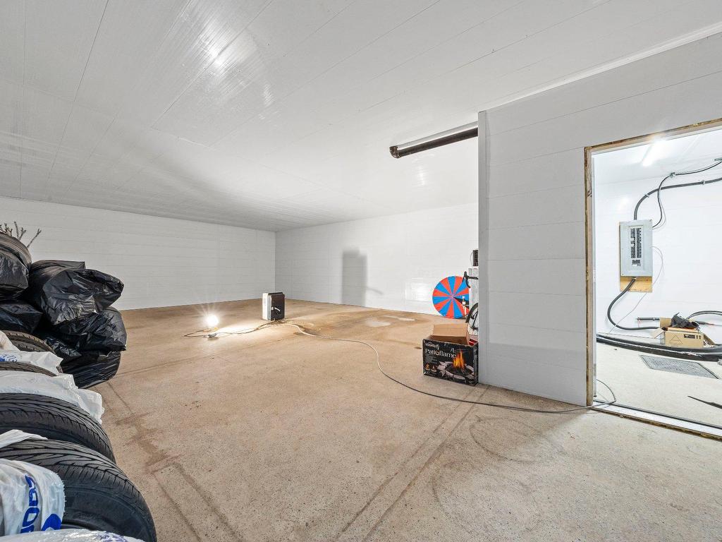 









1536


Ch. Pierre-Péladeau

,
Sainte-Adèle,




QC
J8B1Z5

