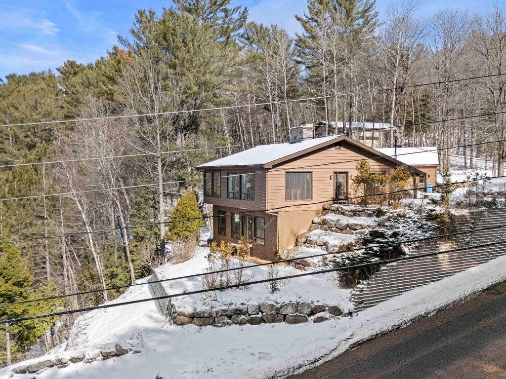 









1536


Ch. Pierre-Péladeau

,
Sainte-Adèle,




QC
J8B1Z5

