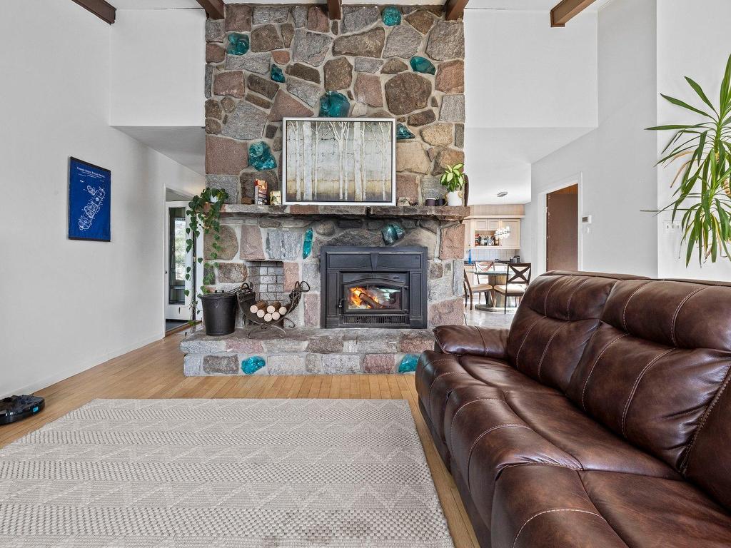 









1536


Ch. Pierre-Péladeau

,
Sainte-Adèle,




QC
J8B1Z5

