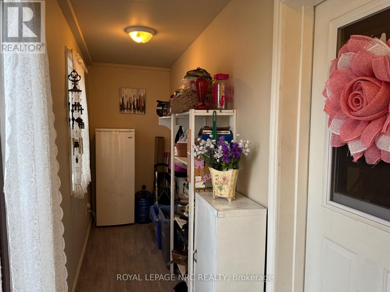 












11716 BECK ROAD

,
Niagara Falls (Lyons Creek),




Ontario
L0S1K0

