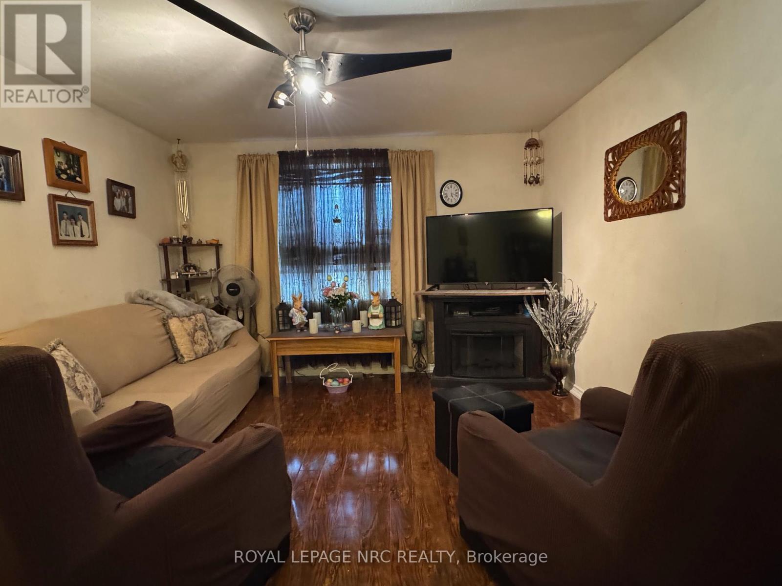 












11716 BECK ROAD

,
Niagara Falls (Lyons Creek),




Ontario
L0S1K0

