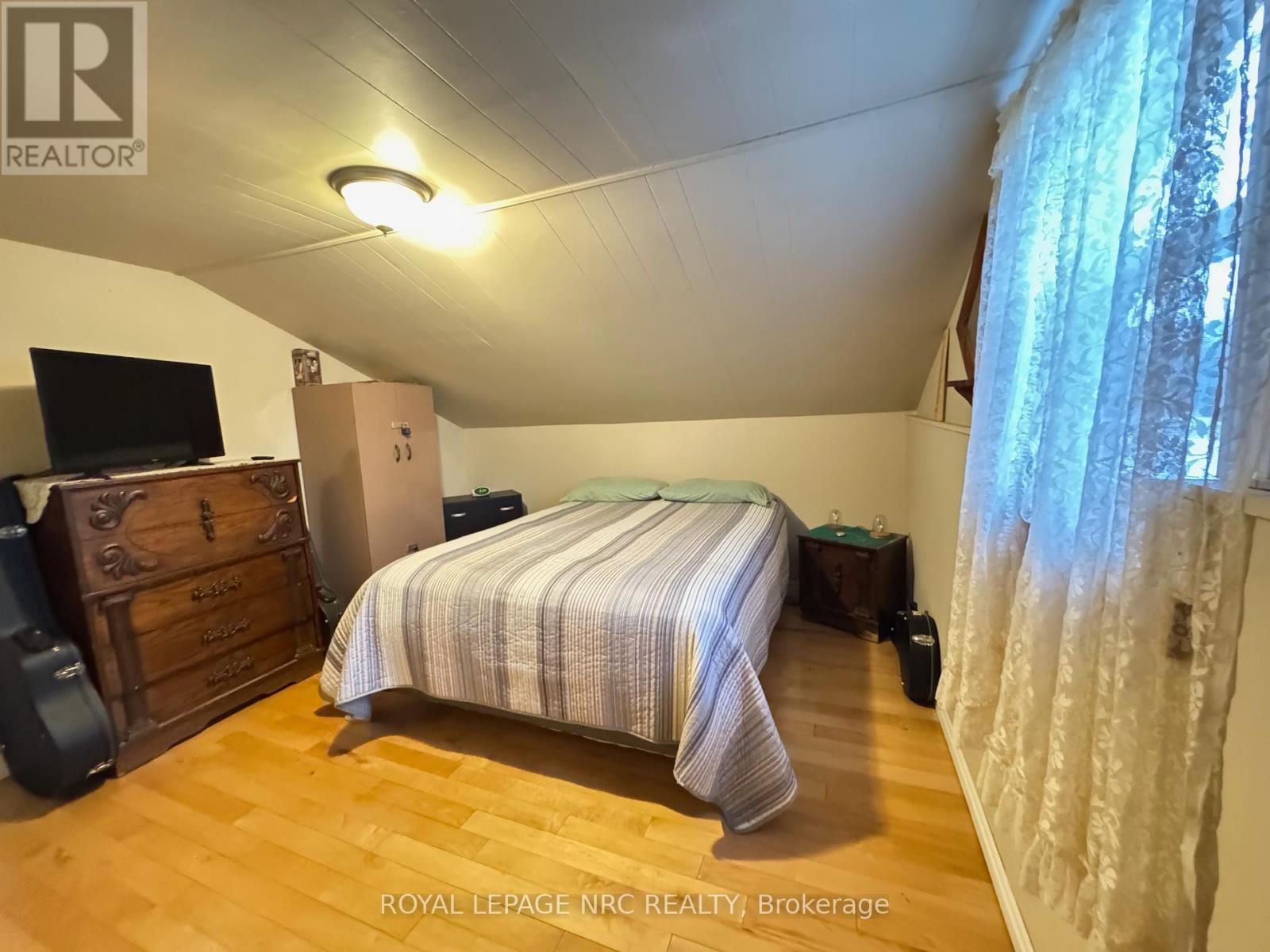 












11716 BECK ROAD

,
Niagara Falls (Lyons Creek),




Ontario
L0S1K0

