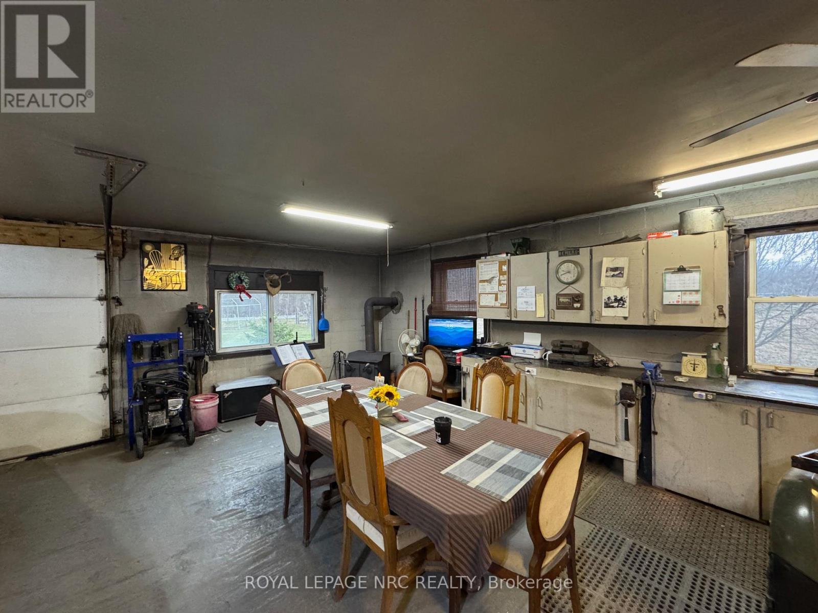












11716 BECK ROAD

,
Niagara Falls (Lyons Creek),




Ontario
L0S1K0

