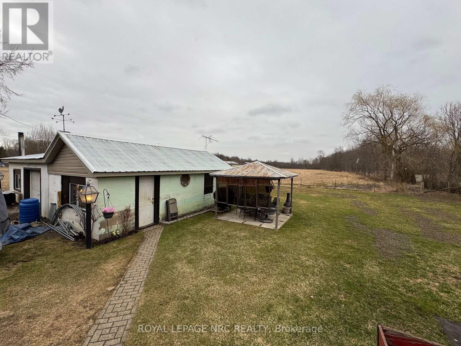 












11716 BECK ROAD

,
Niagara Falls (Lyons Creek),




Ontario
L0S1K0

